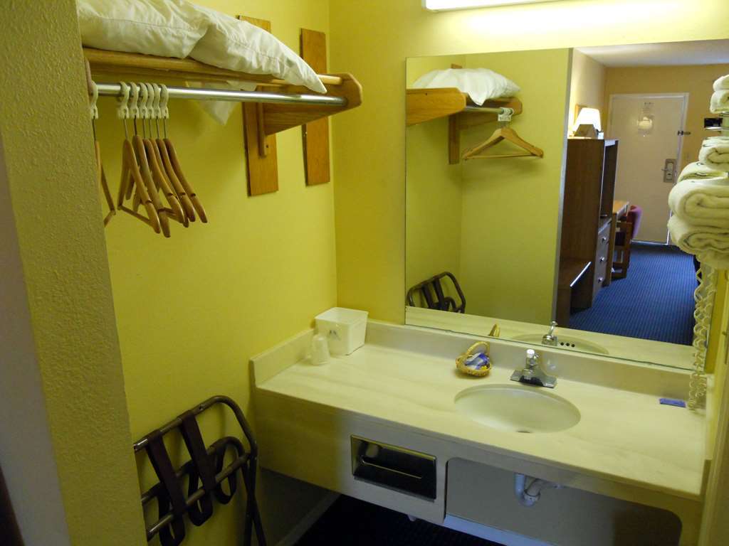 Americas Best Inn - Savannah I-95 Georgetown Szoba fotó